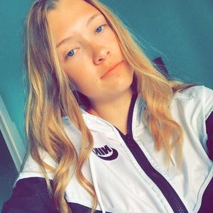 Meet your Posher, Makenna